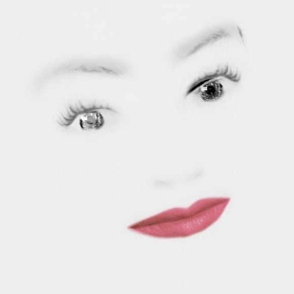 Meet your Posher, Amber - Picture 1 of 1